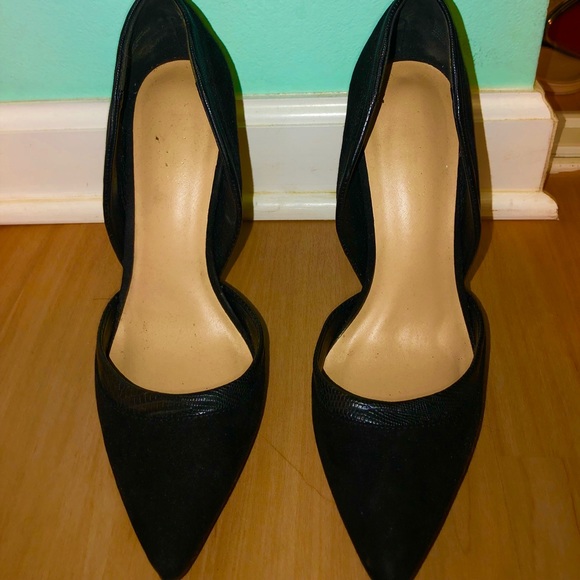 JustFab Shoes - Black Heels JustFab Shoes - Black Heels